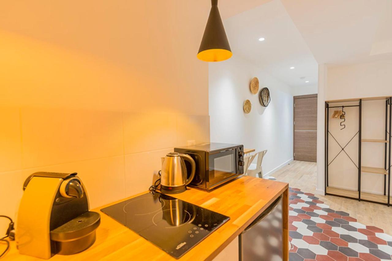 Renovated On The Old Port Apartment